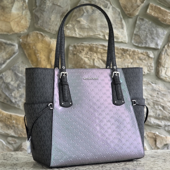 Michael Kors Handbags - Michael Kors Voyager EW Tote